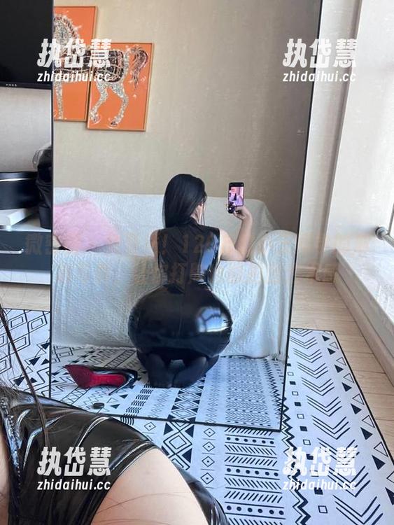 微密圈 - 免费送！120斤的小王同学的麻将写真，让你打牌也能拍出艺术感