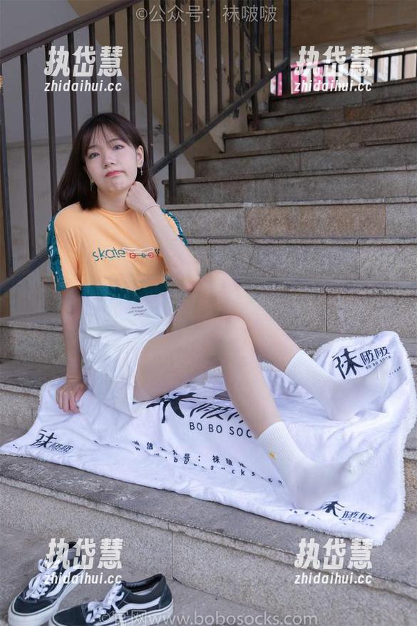 BoBoSocks袜啵啵 - 芝士的私房展示：穿成民国学生，怕不是在拍戏吧？