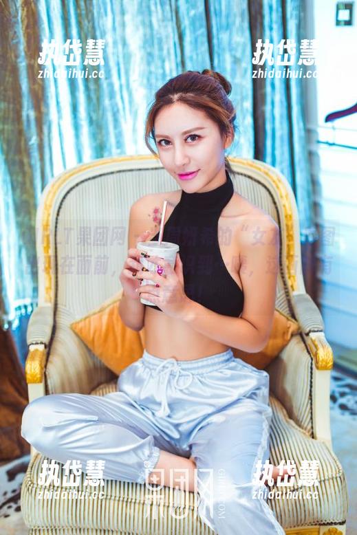 GIRLT果团网 - 当周妍希的“女友”原图出现在面前，我才意识到…咦，这画面有点意思！