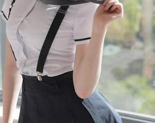 MFStar模范学院 – 套图里程程CC的女孩，动作随性，却总有种说不清的韵味。