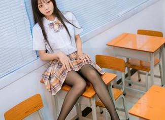 哎？最新资源里居然还有体操服，喵糖映画你好会玩啊！