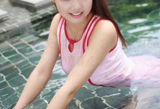 MyGirl美媛馆 – 如果天台能说话，它肯定会对Carina绮里嘉的写真点赞