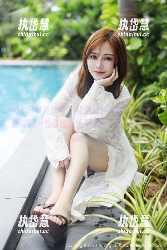 MyGirl美媛馆 - 精选唐琪儿Beauty的眼镜照…想说眼镜很不错，但她的姿态更让我分心！