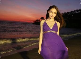MyGirl美媛馆 – 几道光影下的绮里嘉Carina连衣裙——原图直达，踩中。哈哈