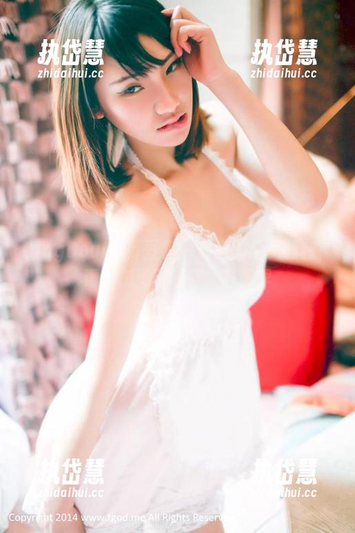 QingDouKe青豆客 - 修女的隐秘福利，谭晓彤图集让你大开眼界