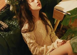 高清壁纸中的经典，长发姑娘Shika小鹿鹿总是那么惊艳，你不想来一张吗？