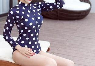 TGOD推女神 – 找不到朱赢Molly天台写真？硬是要逼我用网盘挖宝！