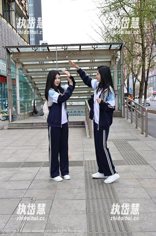 Xiuren秀人网-Evelyn艾莉 Xiuren秀人网 - 美图上线!Evelyn艾莉在甲米的旅拍真的太会玩了!