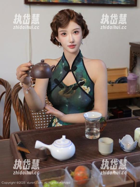 Xiuren秀人网-冷月yuer Xiuren秀人网 - 冷月yuer露出的裸足,网盘里见真章!