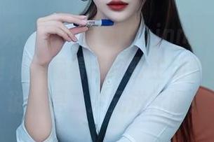 Xiuren秀人网 – 凯竹Quinn的户外写真，照片里似乎藏着迷你野生动物，竟有人说这是二次元进化版！