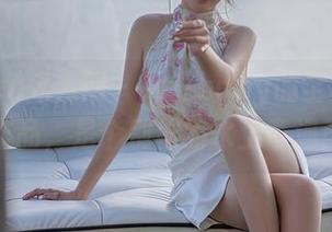 Xiuren秀人网 – 沐沐baby的全套泳衣作品，是个别样的水上奇遇！
