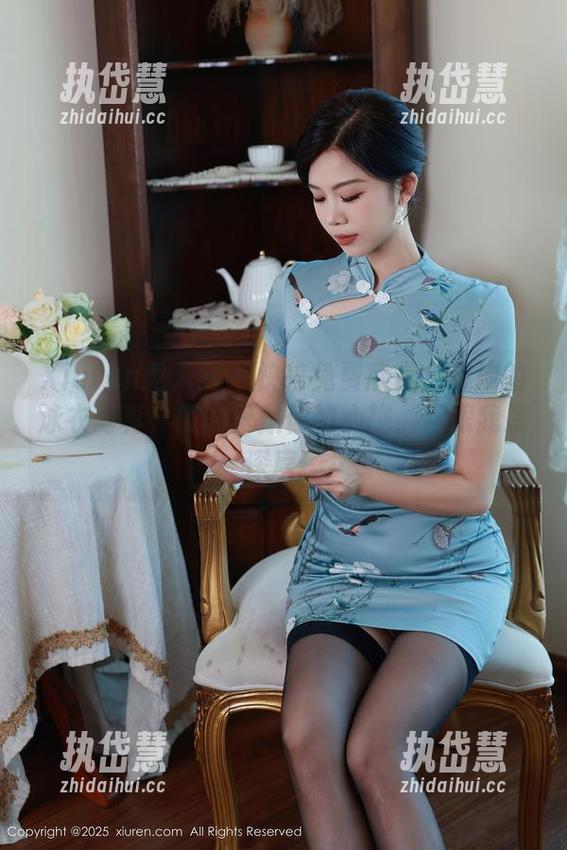 Xiuren秀人网 - 快来免费欣赏金悦汐的泳衣写真，慌的只是你的心跳，别跟我提深度！