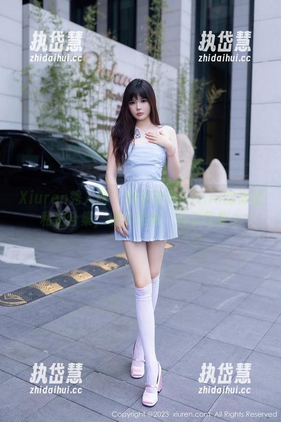 Xiuren秀人网-陆萱萱cecillia Xiuren秀人网 - 陆萱萱cecillia的裸足私拍合集,偶尔走神,偶尔想象…