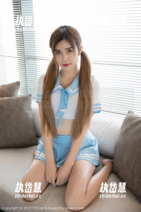 YouMi尤蜜荟 - 娜露的短裤：一键好评美图，浏览完后我才反应过来，屁还没出门呢！
