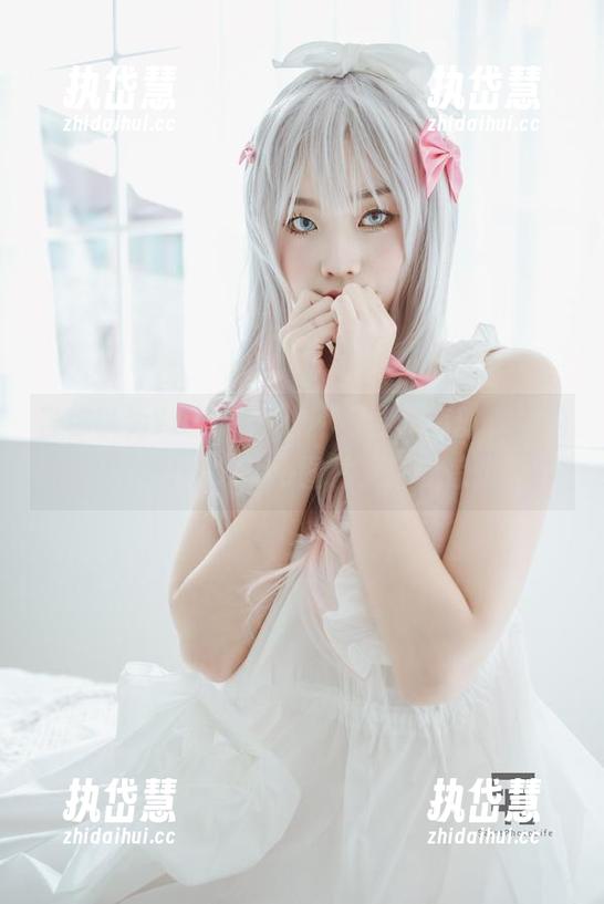 当你以为Yuna(윤아)不可能再高时，她的SAINTPhotolife图片又把我惊爆了！