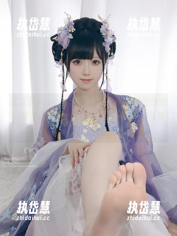 这就是asagiriai(爱ちゃん)最新的瑜伽，难怪总说她是“瑜伽导师”，原来从背影就能看出修为！
