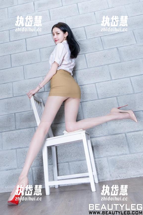 beautyleg-Vanessa beautyleg - Vanessa的皮衣上线啦,美图不仅是她,还有她的“帅”!
