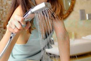 pans – 红裙套图：Tina靠这条裙子征服了多少小心心？