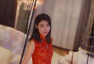 pans – 安妮在泳池的镜头:图片描述不了我捞脚的尴尬!