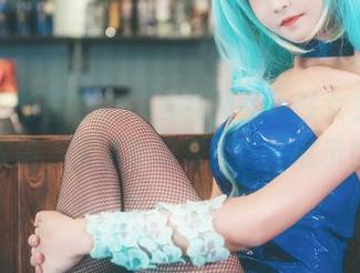 说好了的三度_69美图更新，琴女兔女郎来啦，大家支好麦克风等展示！