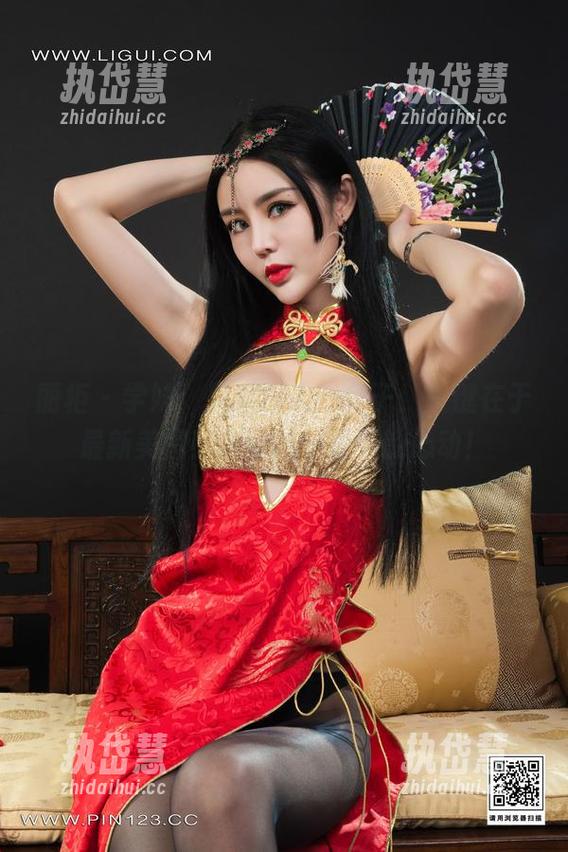 丽柜-兔子 丽柜 - 学妹:风采迷人;兔子:关键在于最新美图!分分钟一夏天的心动!