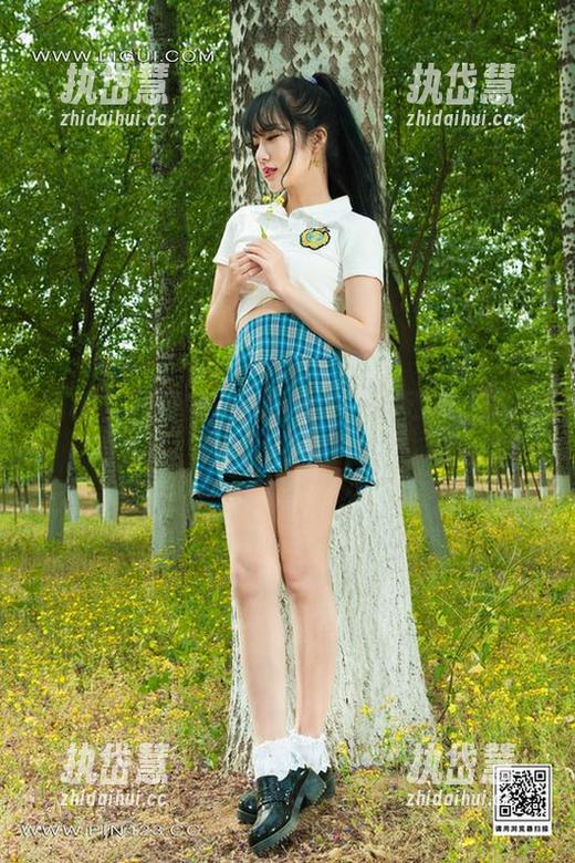 丽柜-可馨 丽柜 - 可馨的自拍合集:一系列动人但无可厘清的表情