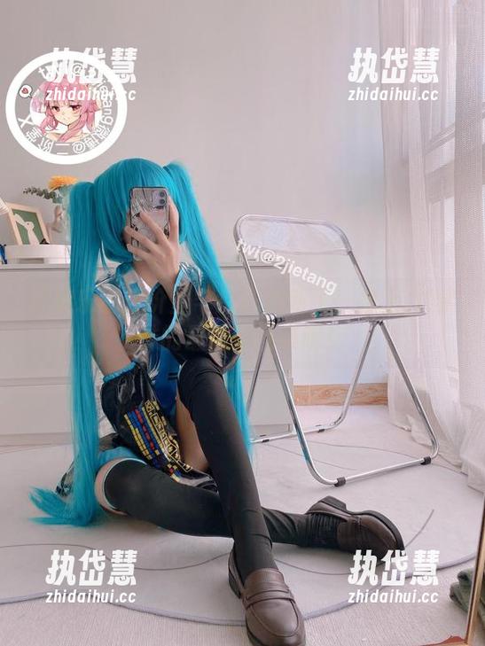 超欢乐的二阶堂宅绘子更新了！换上JK学妹的最新作品集吧！