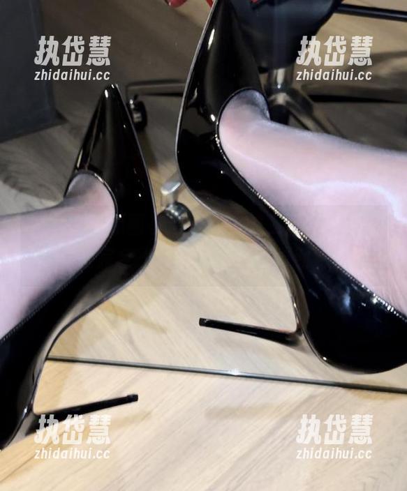 保守的二舅妈 微密圈 - 原图在这,保守的二舅妈的护士造型完全不低调,赶快来更新吧!