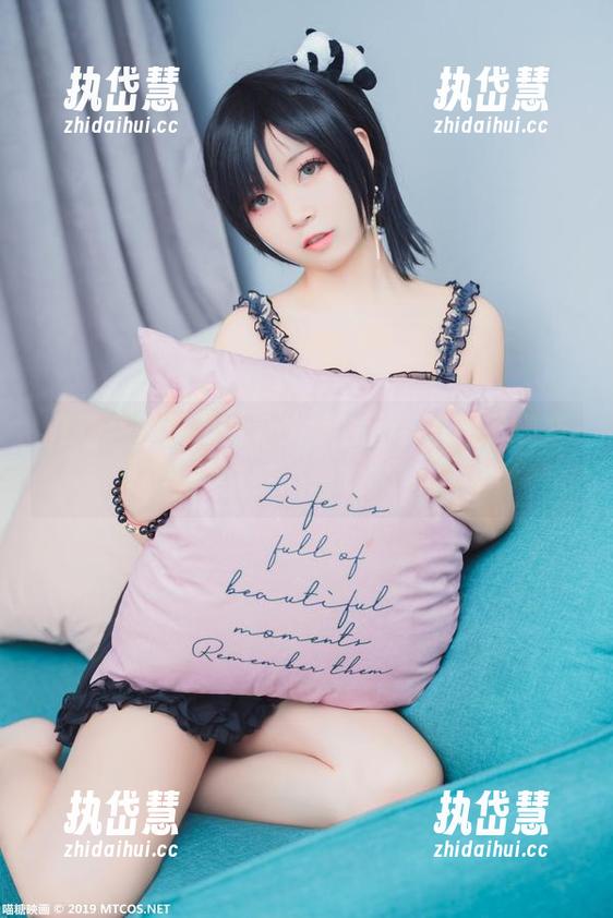 喵糖映画 在喵糖映画,白T少女的写真里藏了哪些俏皮心思呢?