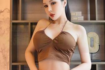 嗲囡囡 – 江念鱼户外写真集：不愧是我姑娘，个性张扬，跟大自然俏皮打招呼！