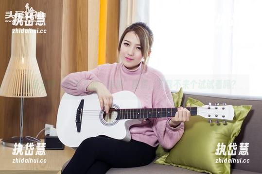 头条女神 - 幻雪儿的“美脚”图库，下载不来个试试看吗？