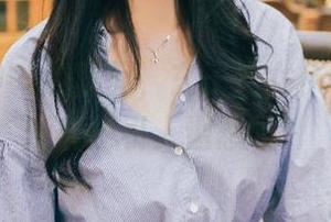 头条女神 – 我就问，玄子这女仆的原图，还能更引人遐想吗？