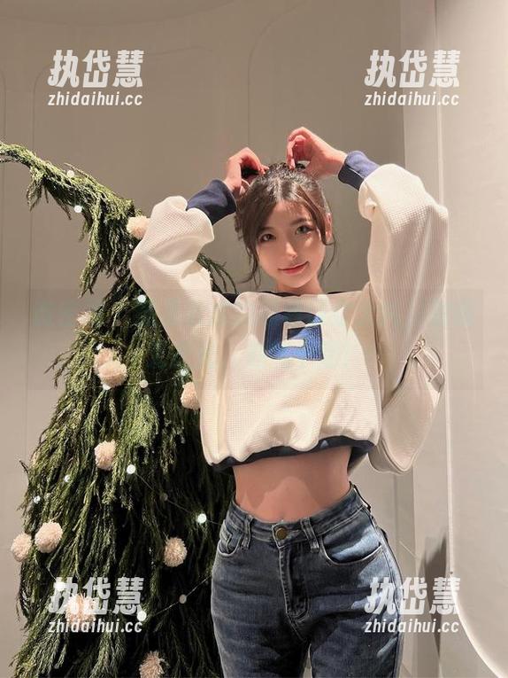 妮是老虎 微密圈 - 妮是老虎的黑色镂空大片,别说无圣光,底气十足!
