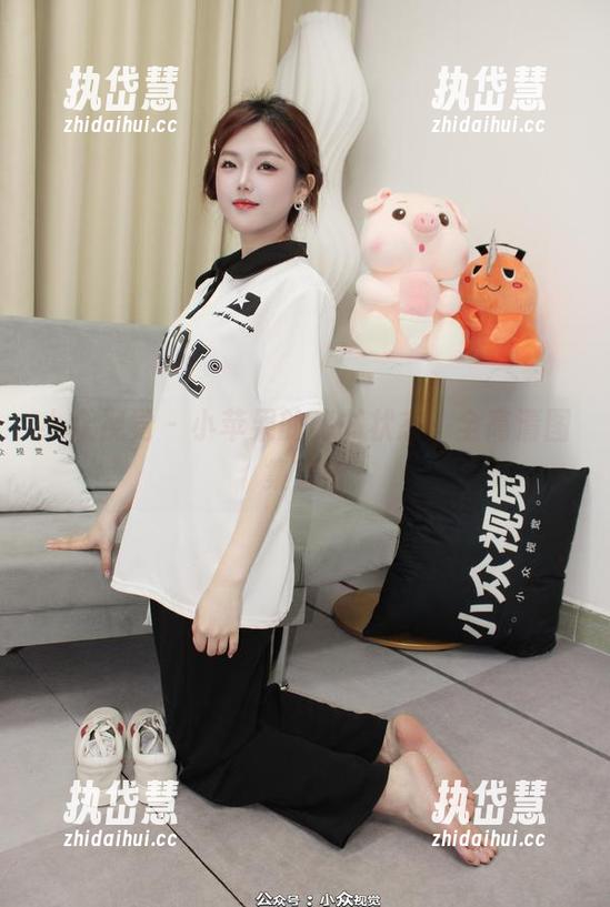 小众视觉-小苹果 小众视觉 - 小苹果的秘书状态,全高清图集直击