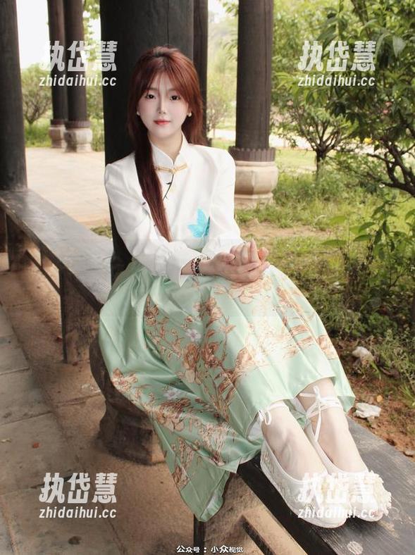 小众视觉-悦悦 小众视觉 - 悦悦的夏日图库:热到连冰淇淋都哭了!最新出炉中!
