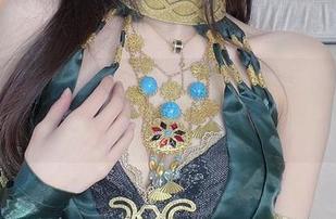 小小奶瓶儿献上校园精选，图片里竟然连风都散发出些幼稚的气息。