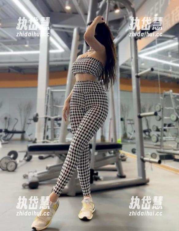 小猫咪ck 微密圈 - 当小猫咪ck遇上网袜,分享一组让人捉摸不透的套图——超赞!
