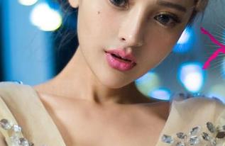 尤果网 – COCO最新写真正在进行中，JK风带来一波骚气！
