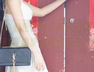 尤果网 – 陈雅漫的双马尾私拍图集，猫咪都要嫉妒的甜蜜姿态。