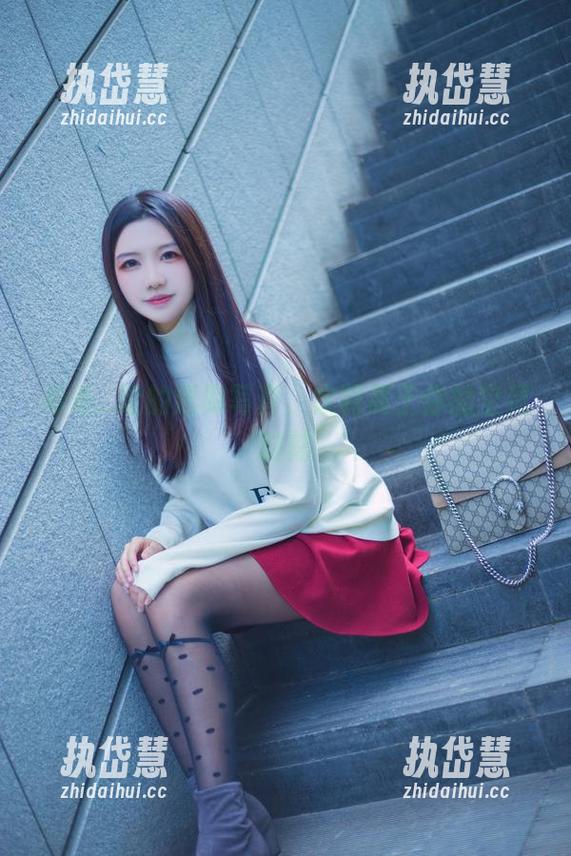 希希_啾的透明写真，定制属于你的空灵时刻