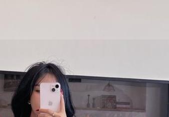 微密圈 – 张鑫baby的无圣光职业装，竟然是这样诠释的。