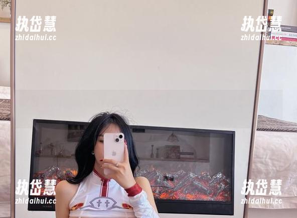张鑫baby 微密圈 - 张鑫baby的无圣光职业装,竟然是这样诠释的。