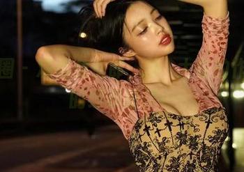 微密圈 – 观看兔女郎，徐珺大哥的作品里的缥缈旋律…