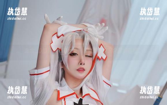 念念_D的黑丝写真合集，绝对是甜蜜又含蓄的诱惑。