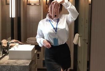 在线写真，跟无颜小天使wy交易一下小秘密！