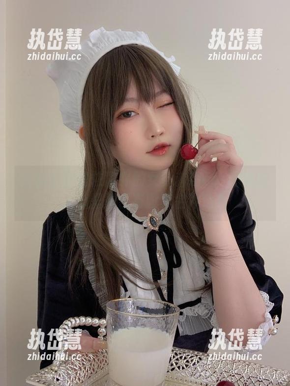 是依酱吖 当你看到是依酱吖的女仆套装cos图集时,心里是否有股莫名冲动?