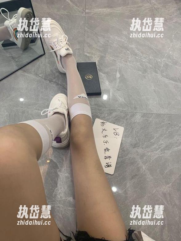 微密圈 - 杨大乐乐很靠谱穿牛仔裤那绝了，全集原图，尺码不保证你能驾驭。
