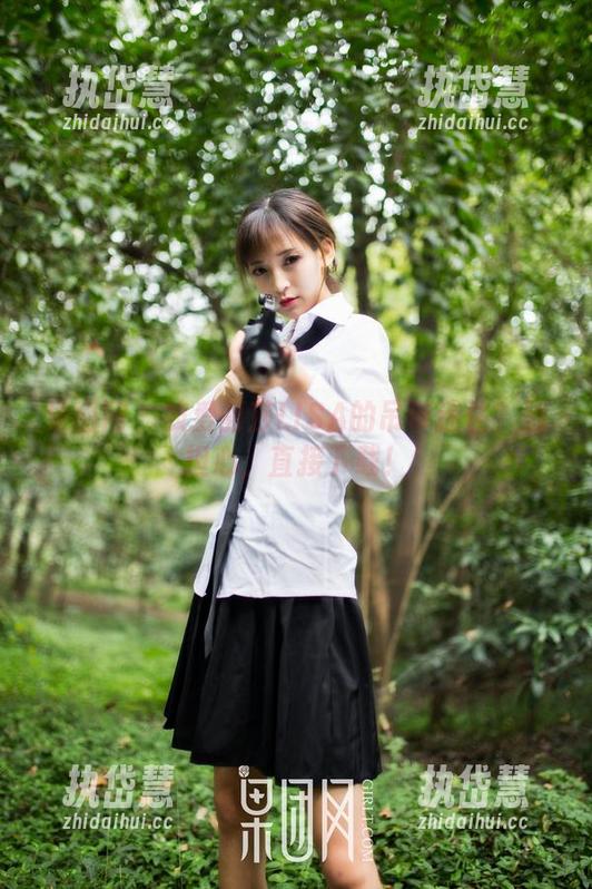 果团网-爱丽莎LISA 果团网 - 被爱丽莎LISA的吊带迷住?别担心,直接下载!