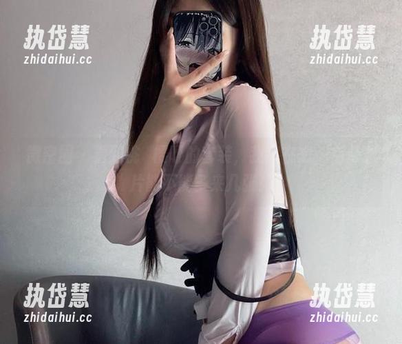 微密圈 - 看到桃沢樱呀的套装，我就在想，免费照片能不能多来几张！
