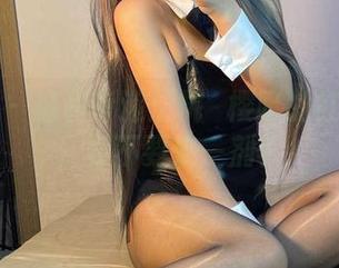 微密圈 – 福利专递：桃沢樱呀的红丝图包，要不要来一剂？
